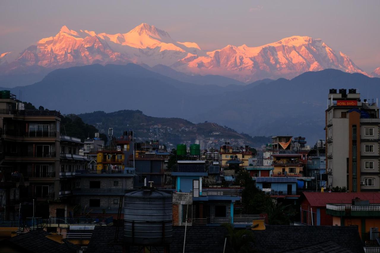 Pokhara Backpackers Hostel Exterior photo